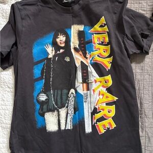 Veryrare art wear Graphic Tee with 'Very Rare' Print mythos limited edition